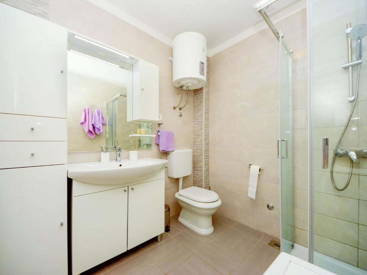 Holiday Home Lara By Interhome Omiš Esterno foto