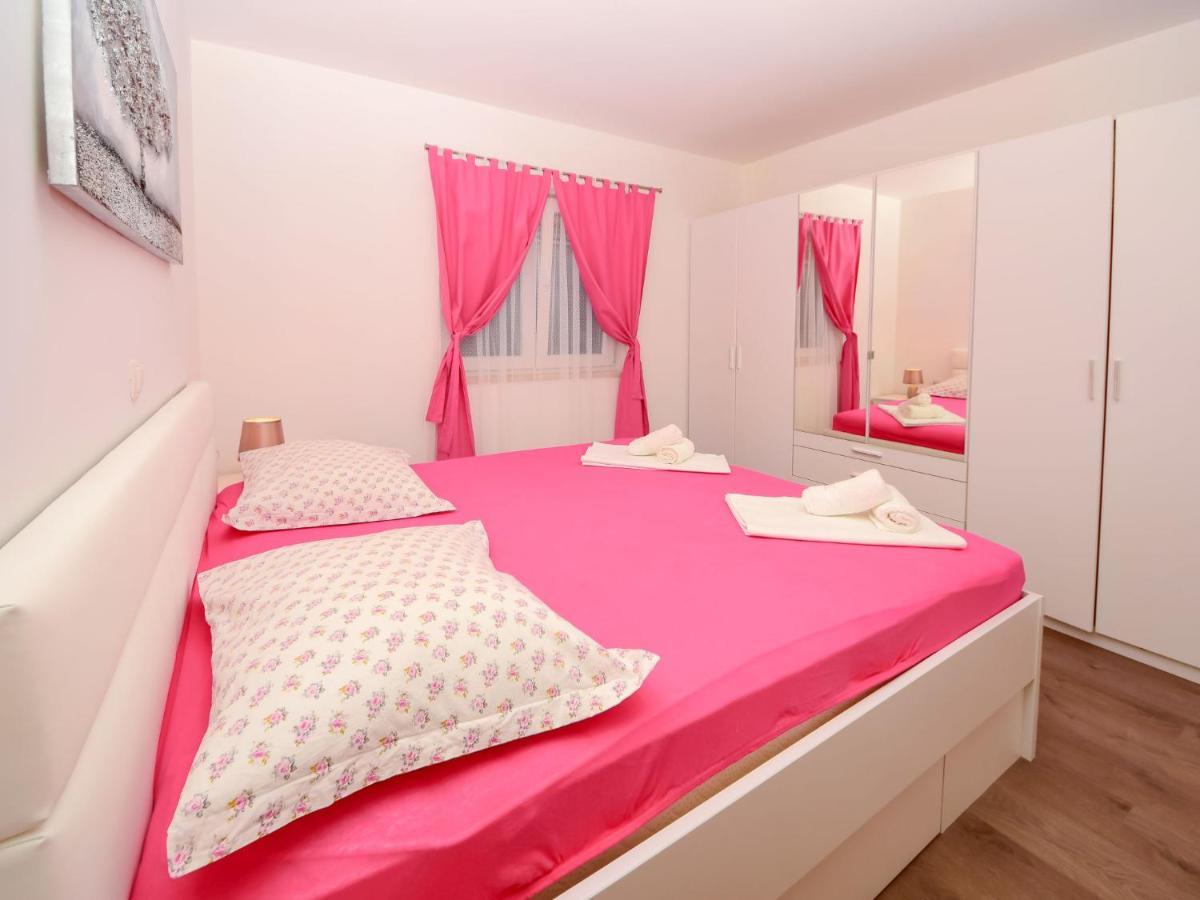 Holiday Home Lara By Interhome Omiš Esterno foto