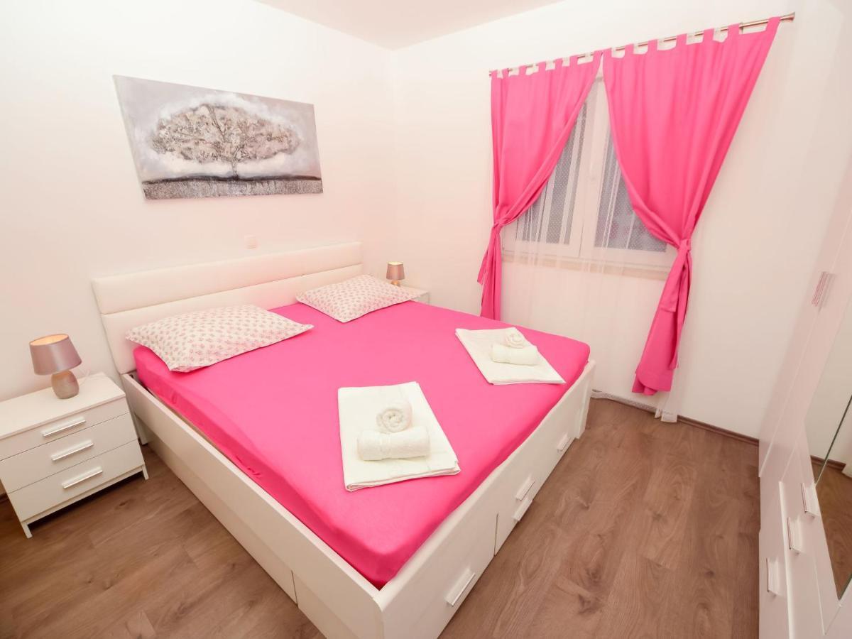 Holiday Home Lara By Interhome Omiš Esterno foto